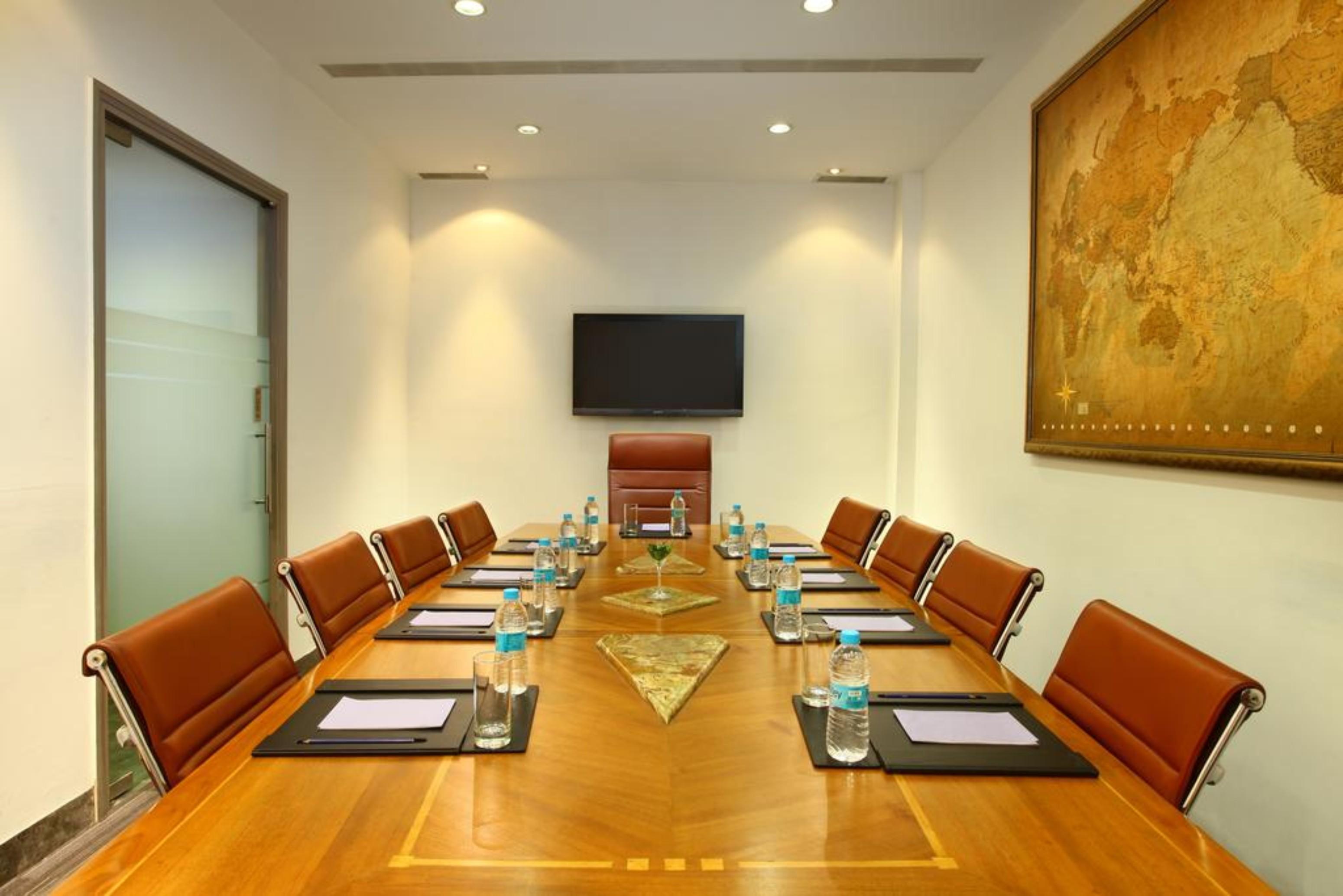 The Ashtan Sarovar Portico Nueva Delhi Exterior foto