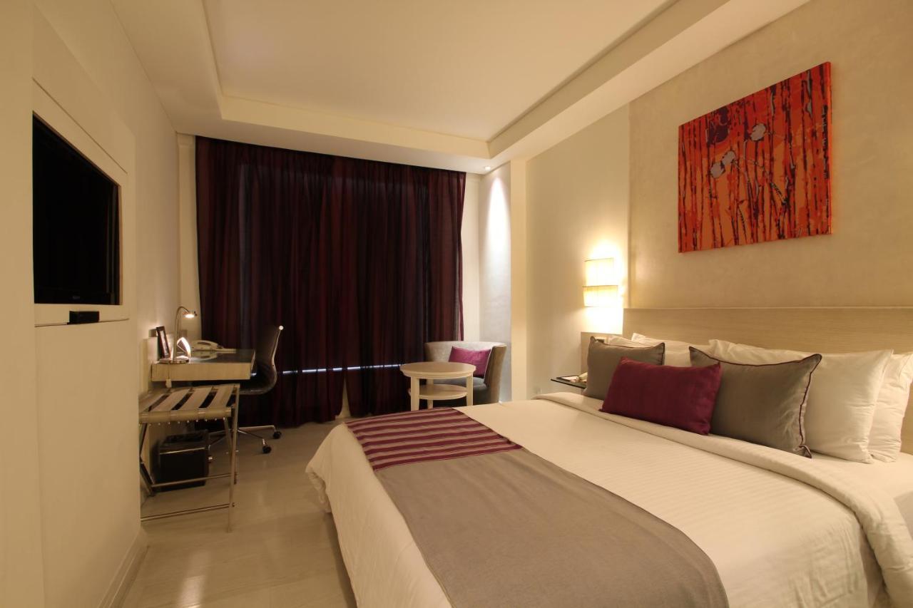 The Ashtan Sarovar Portico Nueva Delhi Exterior foto